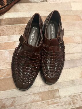 Deer Stags Men’s Dark Brown Woven Leather Slip-On Loafers